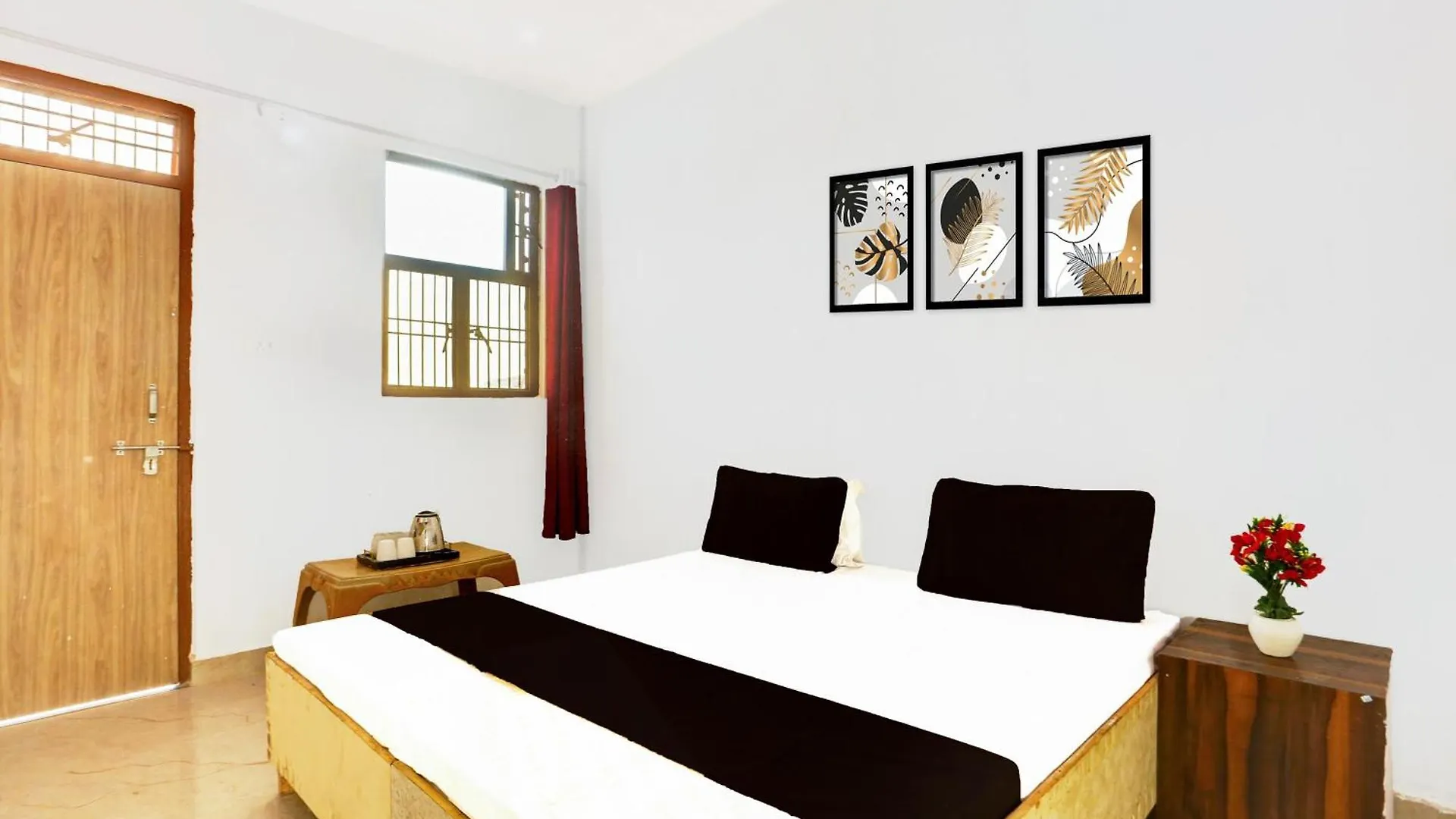 Hotel O 7 Star Hotel & Restaurant Agra