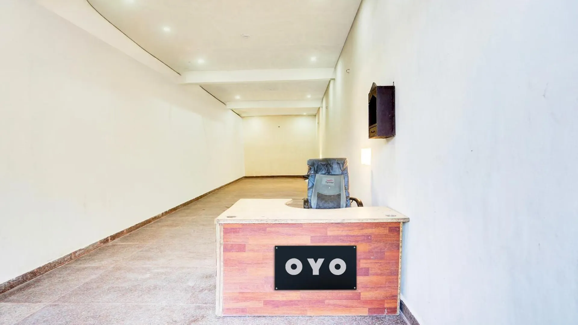 ***  Hotel O 7 Star Hotel & Restaurant Agra  India