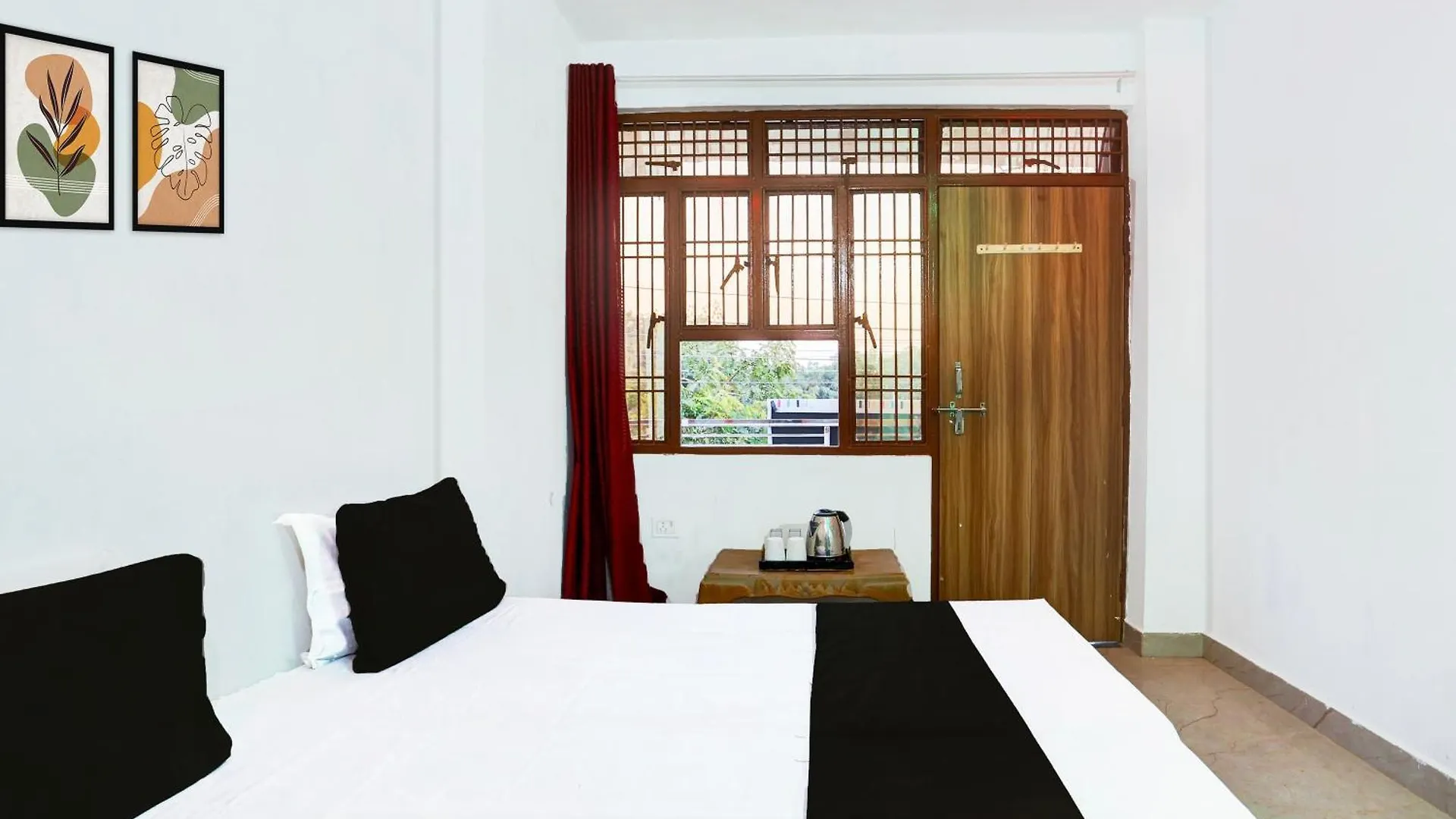 Hotel O 7 Star Hotel & Restaurant Agra