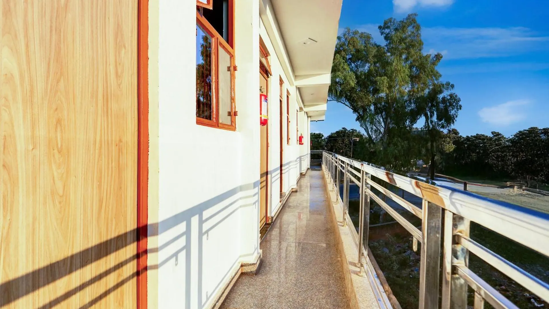 Hotel O 7 Star Hotel & Restaurant Agra   Agra (Uttar Pradesh)