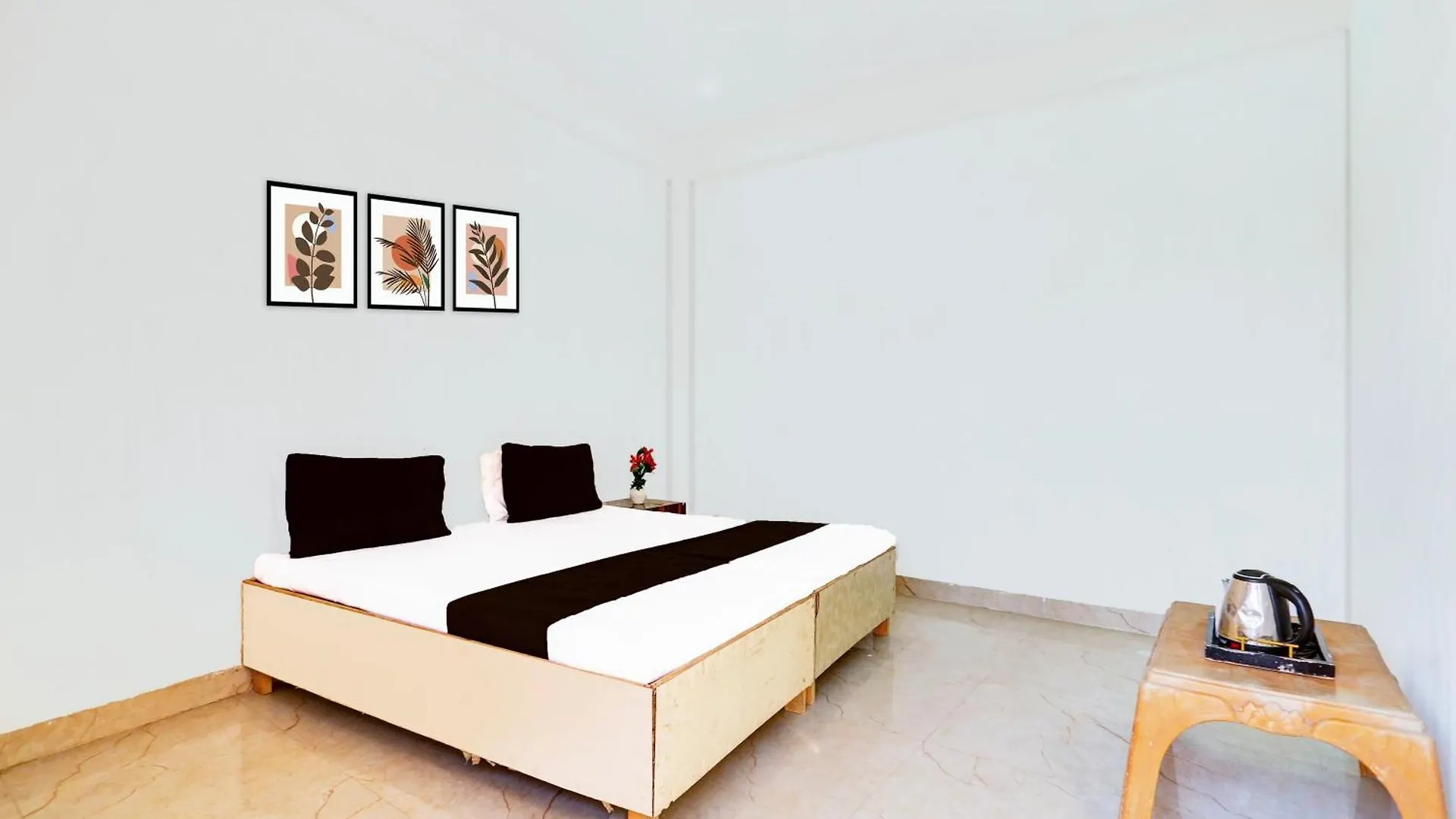 Hotel O 7 Star Hotel & Restaurant Agra
